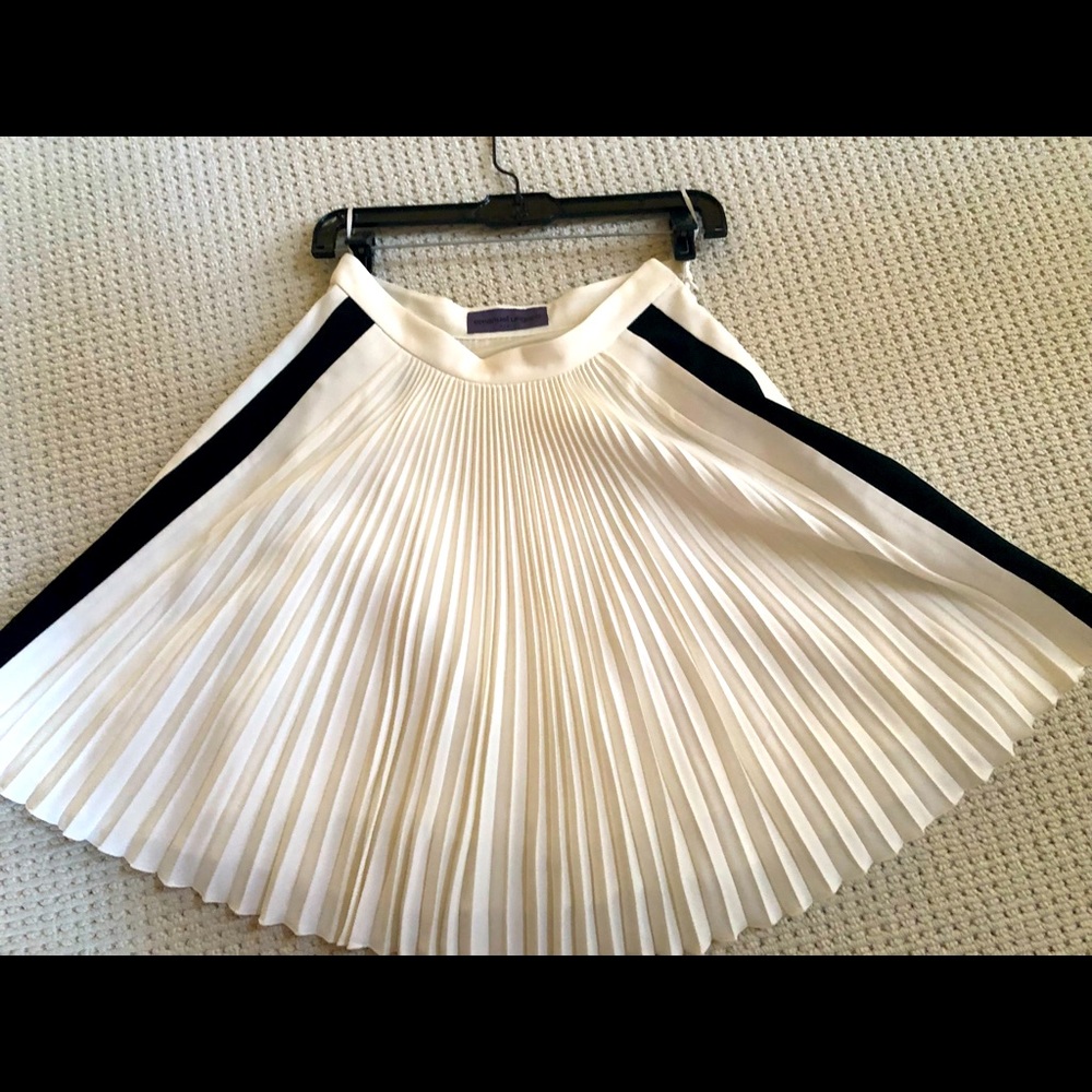 Emanuel ungaro pleated skirt